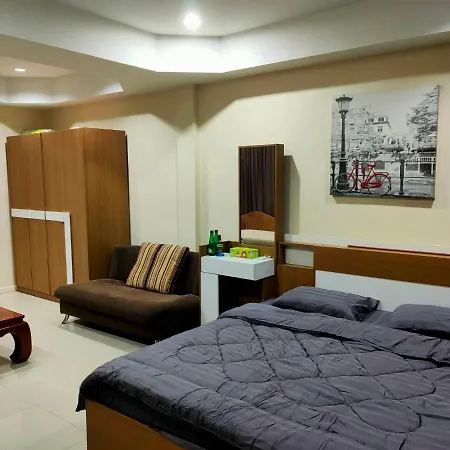 Happy Corner House Apartment Pattaya Exterior photo