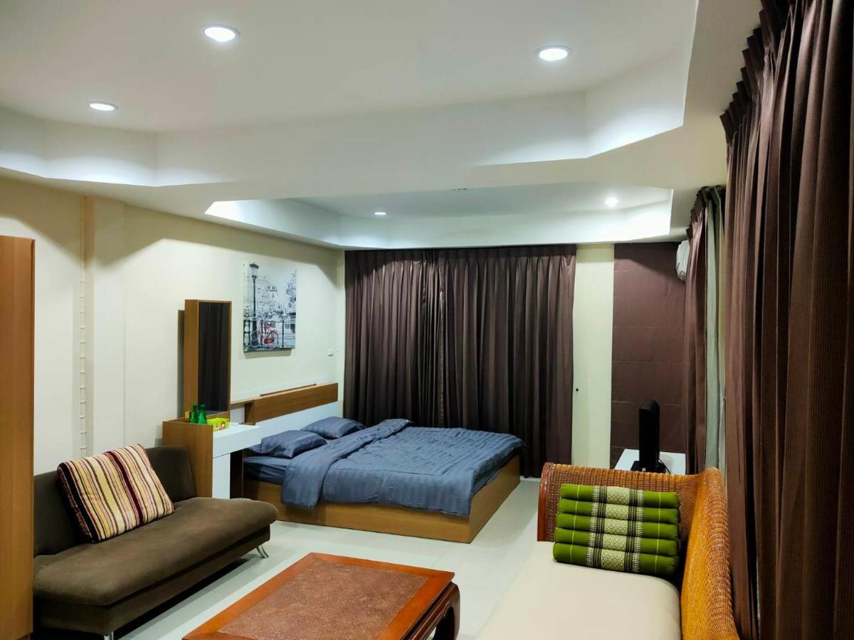 Apartment Happy Corner House